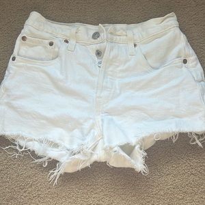 Levi’s 501 white shorts